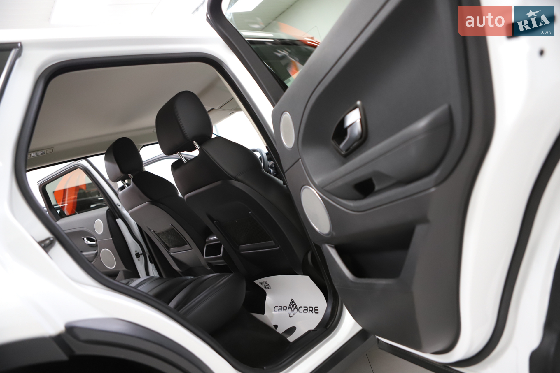 2015 Land Rover Range Rover Evoque - мініатюра 114