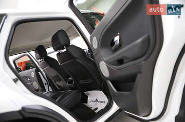 Внедорожник / Кроссовер Land Rover Range Rover Evoque 2015 в 
