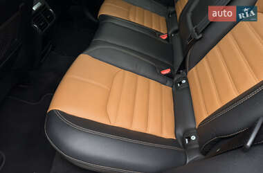 Внедорожник / Кроссовер Land Rover Range Rover Evoque 2015 в 