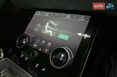 Позашляховик / Кросовер Land Rover Range Rover Evoque 2019 в 