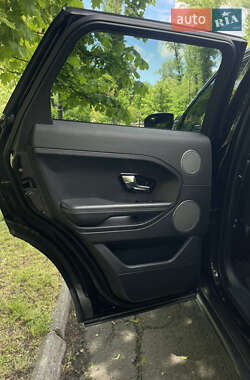 Позашляховик / Кросовер Land Rover Range Rover Evoque 2013 в 