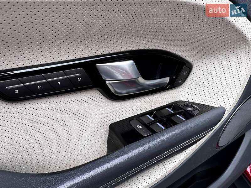 Позашляховик / Кросовер Land Rover Range Rover Evoque 2014 в Дніпрі