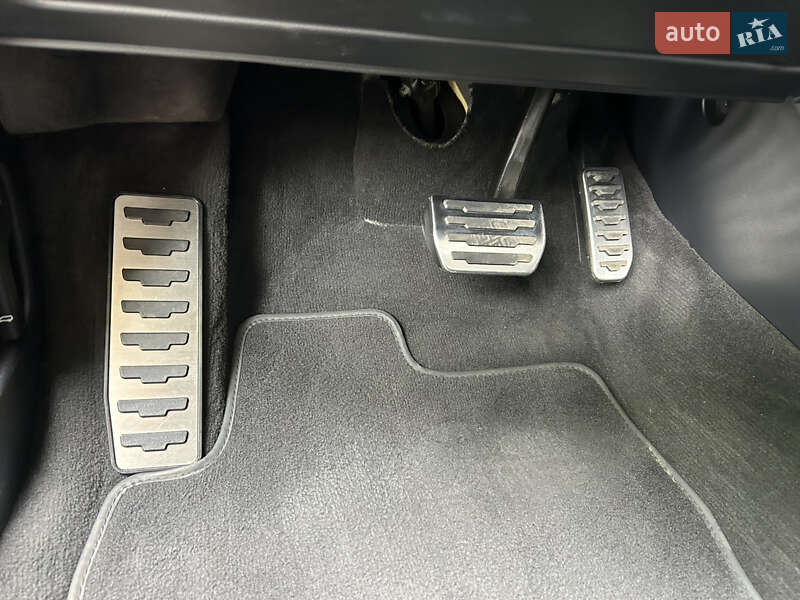 Внедорожник / Кроссовер Land Rover Range Rover Evoque 2015 в Львове