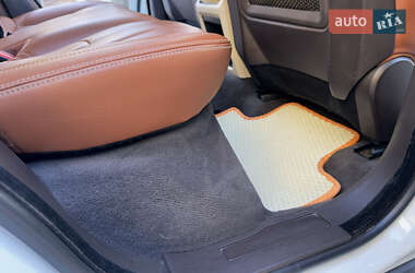 Внедорожник / Кроссовер Land Rover Range Rover Evoque 2012 в 