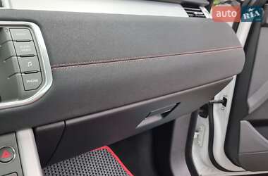 Позашляховик / Кросовер Land Rover Range Rover Evoque 2012 в 