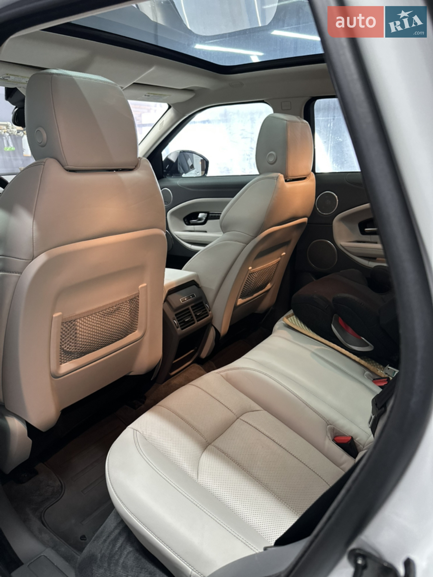 2015 Land Rover Range Rover Evoque - мініатюра 9