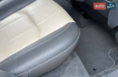 Внедорожник / Кроссовер Land Rover Range Rover Evoque 2015 в 