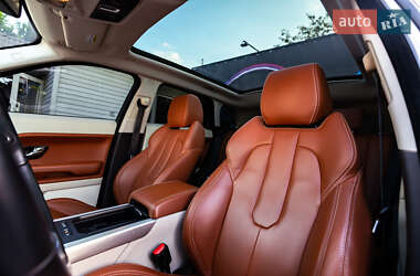 Внедорожник / Кроссовер Land Rover Range Rover Evoque 2013 в 