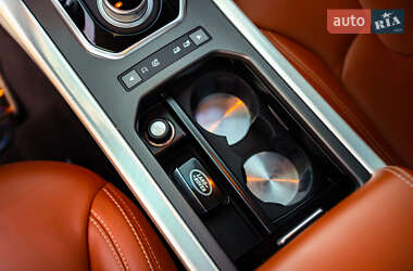 Внедорожник / Кроссовер Land Rover Range Rover Evoque 2013 в 