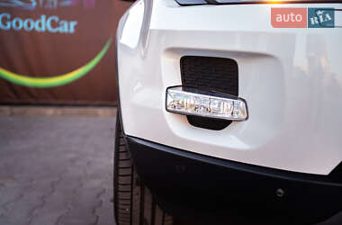 Внедорожник / Кроссовер Land Rover Range Rover Evoque 2013 в 