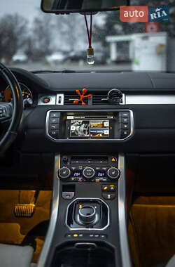 Позашляховик / Кросовер Land Rover Range Rover Evoque 2015 в Чернівцях