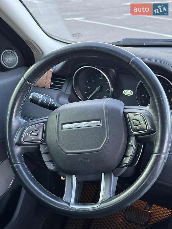 Внедорожник / Кроссовер Land Rover Range Rover Evoque 2015 в Ужгороде