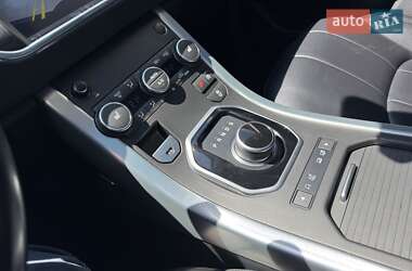 Внедорожник / Кроссовер Land Rover Range Rover Evoque 2016 в 