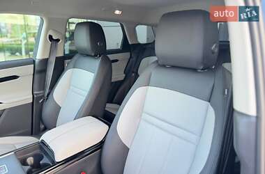 Внедорожник / Кроссовер Land Rover Range Rover Evoque 2024 в 