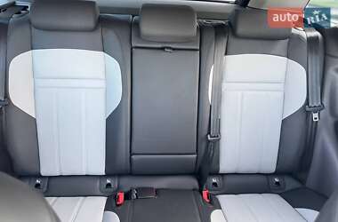 Внедорожник / Кроссовер Land Rover Range Rover Evoque 2024 в 