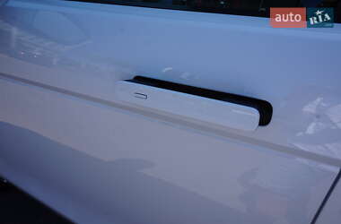 Внедорожник / Кроссовер Land Rover Range Rover Evoque 2019 в 