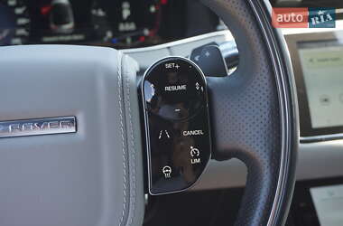 Внедорожник / Кроссовер Land Rover Range Rover Evoque 2019 в 