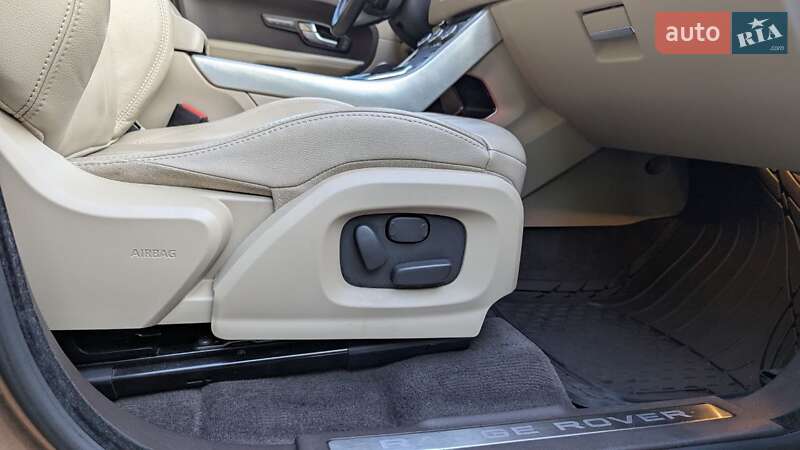 Внедорожник / Кроссовер Land Rover Range Rover Evoque 2014 в Виннице