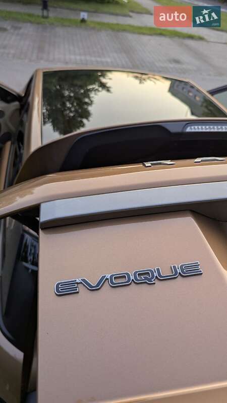 Внедорожник / Кроссовер Land Rover Range Rover Evoque 2014 в Виннице