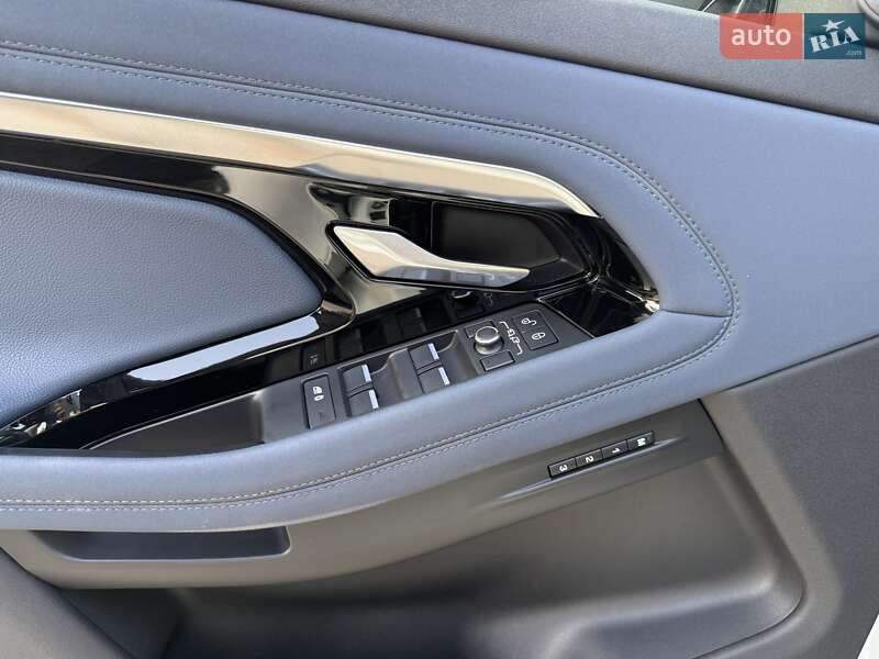 Внедорожник / Кроссовер Land Rover Range Rover Evoque 2021 в Одессе
