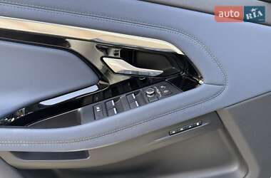 Внедорожник / Кроссовер Land Rover Range Rover Evoque 2021 в 