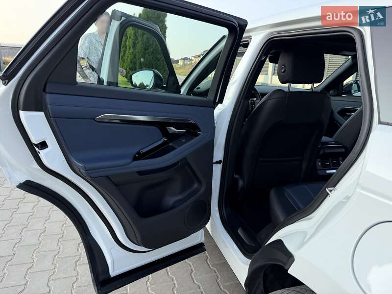 Внедорожник / Кроссовер Land Rover Range Rover Evoque 2021 в Одессе