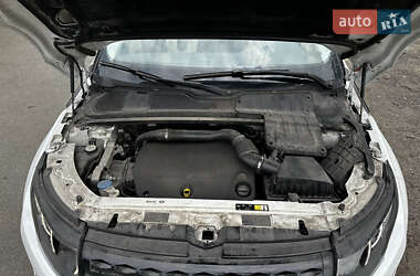 Внедорожник / Кроссовер Land Rover Range Rover Evoque 2014 в 