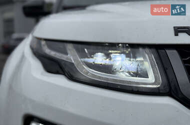 Внедорожник / Кроссовер Land Rover Range Rover Evoque 2015 в 