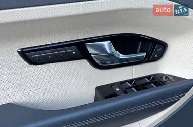 Позашляховик / Кросовер Land Rover Range Rover Evoque 2012 в 