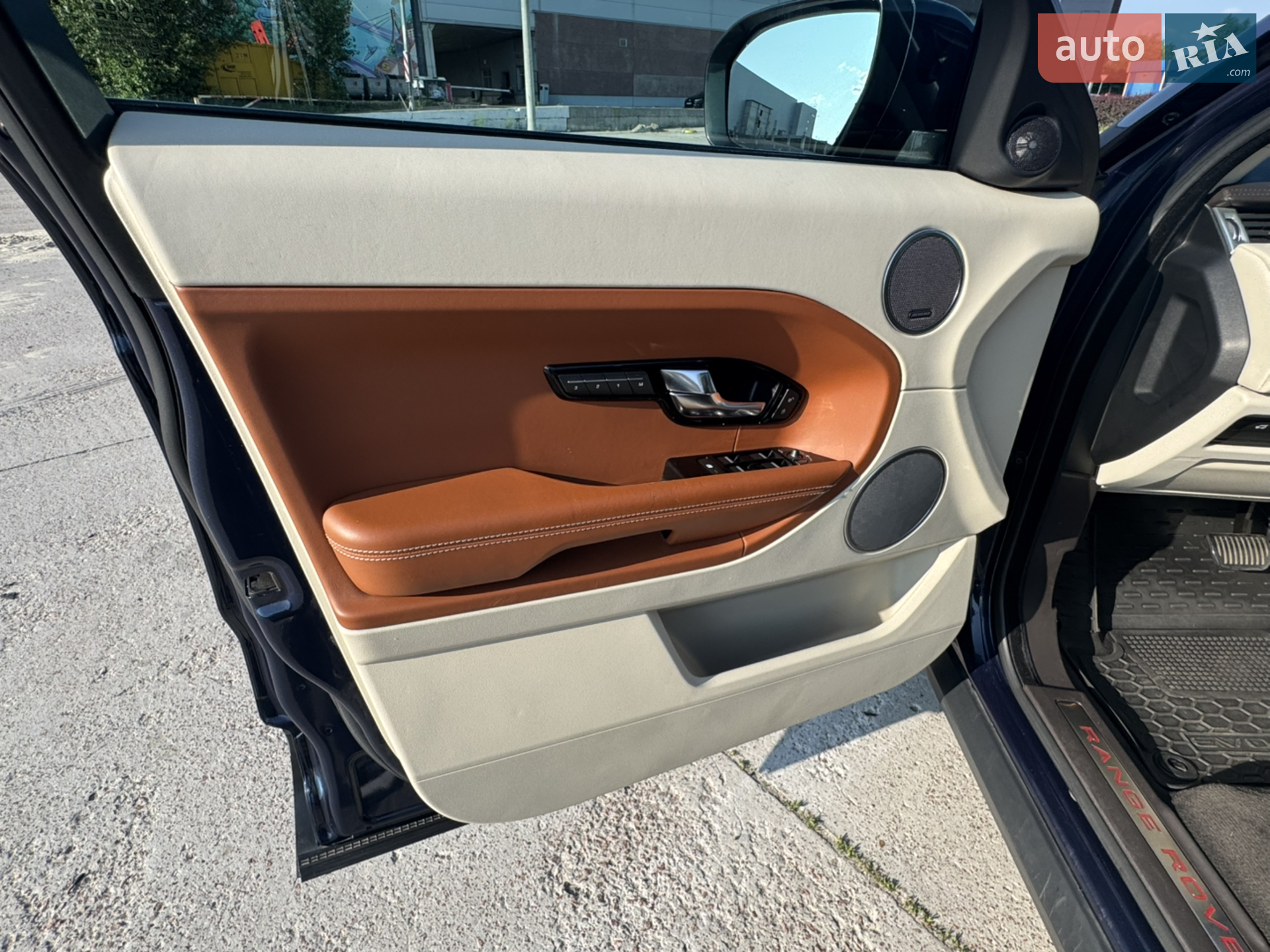 2012 Land Rover Range Rover Evoque - мініатюра 22