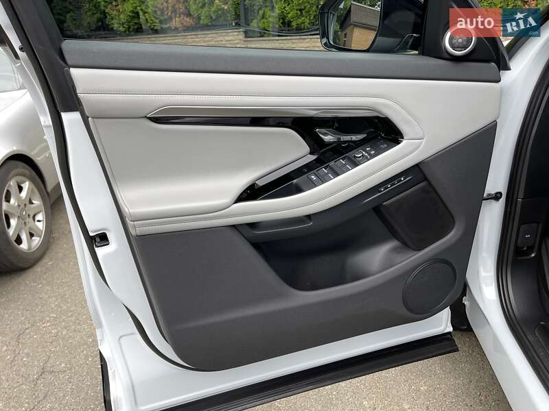 Внедорожник / Кроссовер Land Rover Range Rover Evoque 2021 в Киеве