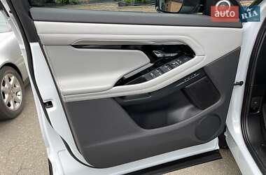 Внедорожник / Кроссовер Land Rover Range Rover Evoque 2021 в 