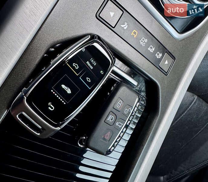 Внедорожник / Кроссовер Land Rover Range Rover Evoque 2016 в Гайсине