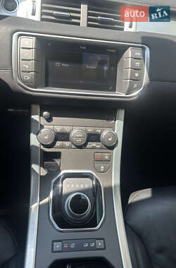 Внедорожник / Кроссовер Land Rover Range Rover Evoque 2015 в 