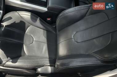 Внедорожник / Кроссовер Land Rover Range Rover Evoque 2013 в 