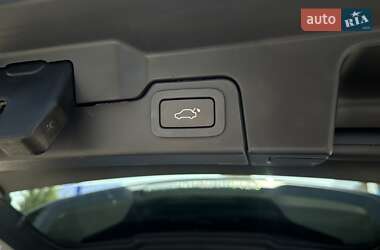 Внедорожник / Кроссовер Land Rover Range Rover Evoque 2013 в 