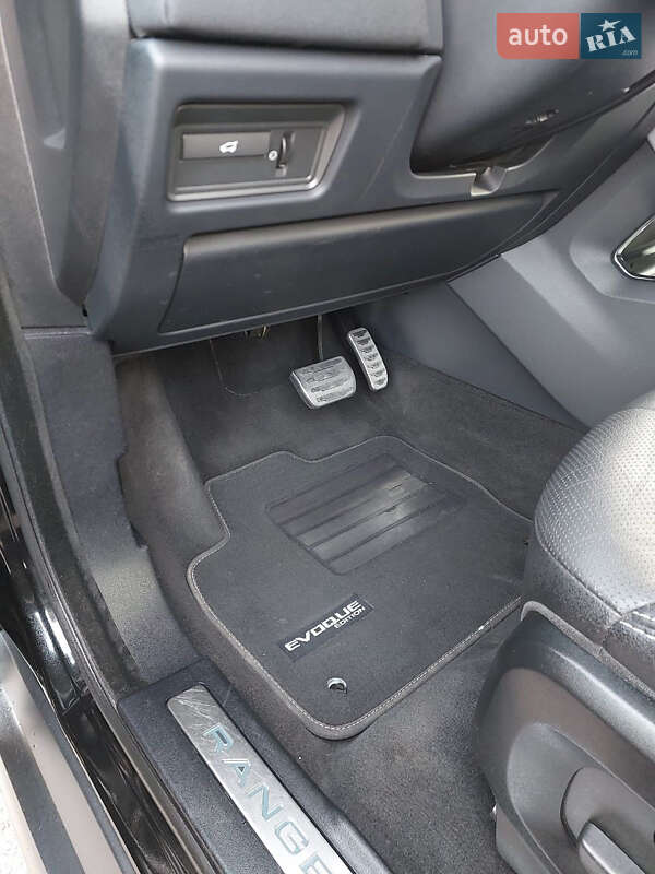 Внедорожник / Кроссовер Land Rover Range Rover Evoque 2015 в Ровно