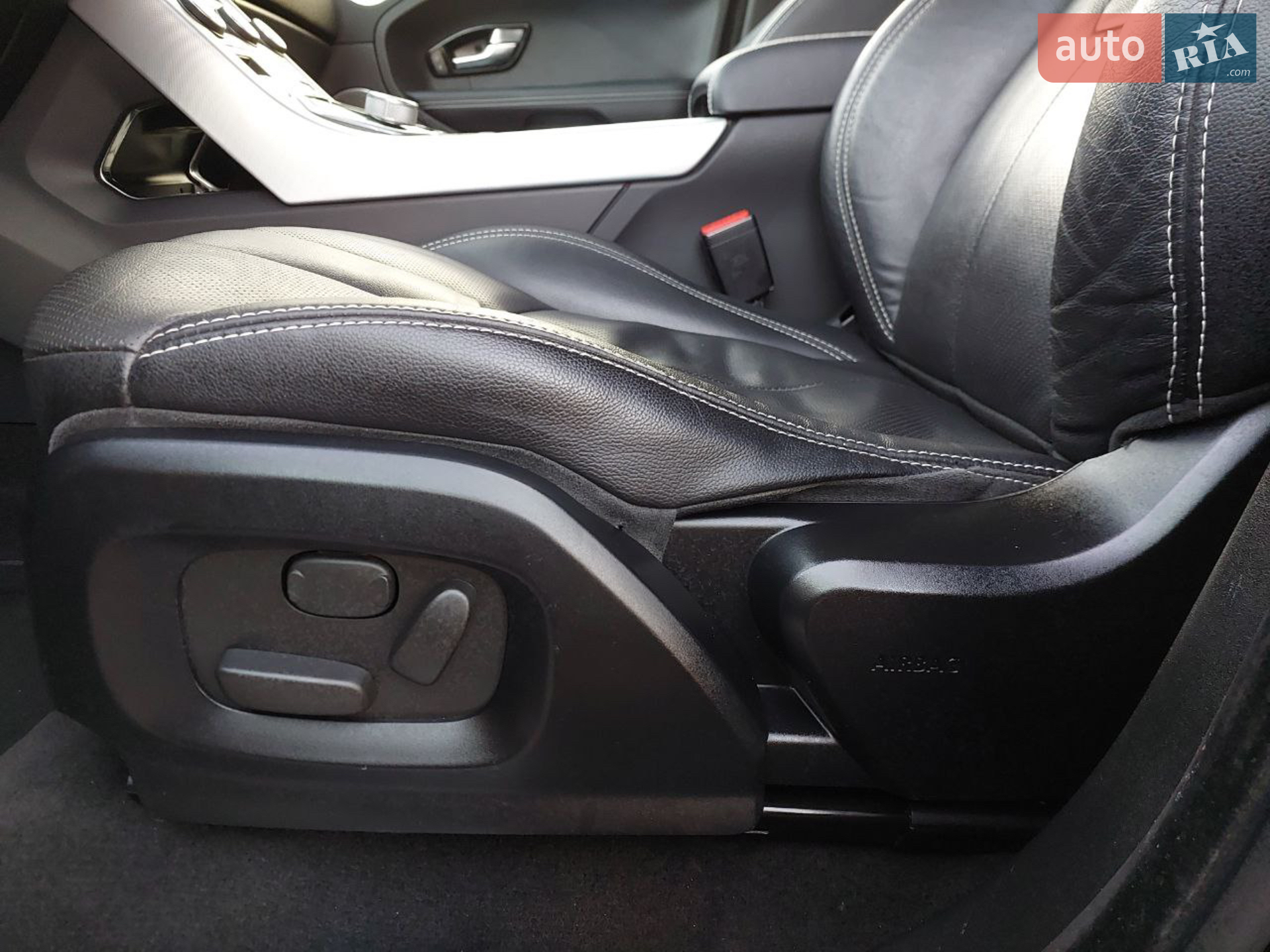 2015 Land Rover Range Rover Evoque - мініатюра 30