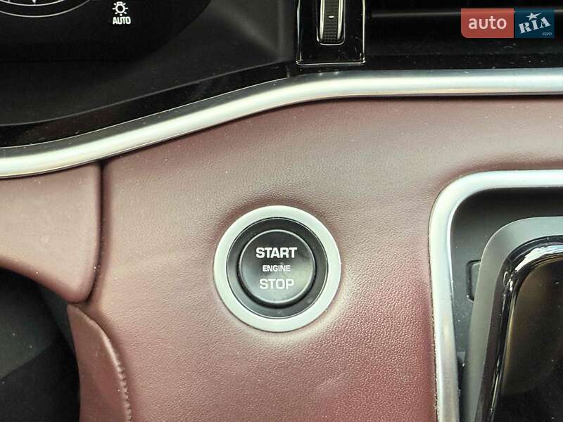 Внедорожник / Кроссовер Land Rover Range Rover Evoque 2019 в Львове