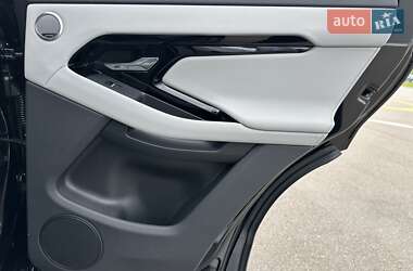 Внедорожник / Кроссовер Land Rover Range Rover Evoque 2023 в 