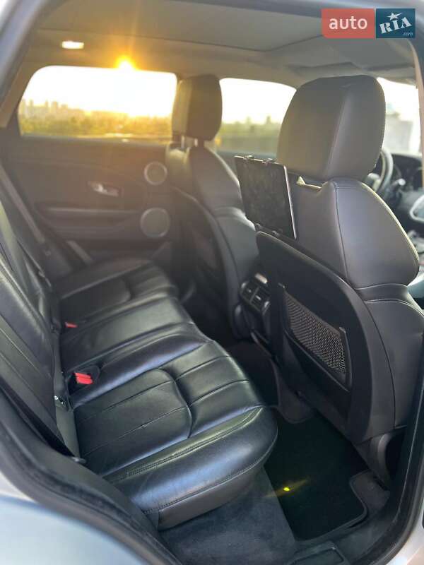 Внедорожник / Кроссовер Land Rover Range Rover Evoque 2015 в Киеве