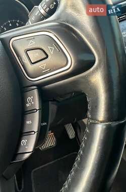 Внедорожник / Кроссовер Land Rover Range Rover Evoque 2015 в 