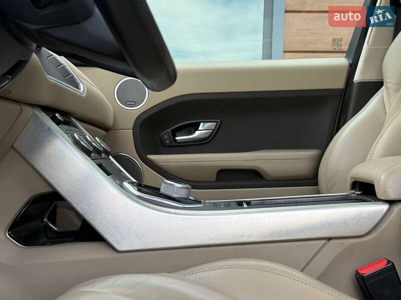 Позашляховик / Кросовер Land Rover Range Rover Evoque 2015 в Рівному