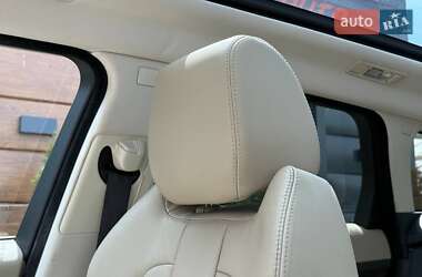 Внедорожник / Кроссовер Land Rover Range Rover Evoque 2015 в 