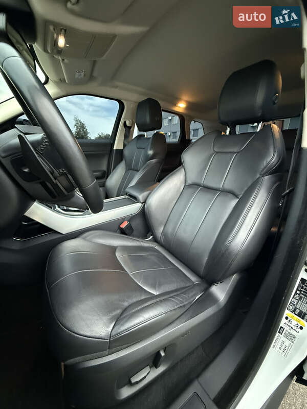 Внедорожник / Кроссовер Land Rover Range Rover Evoque 2016 в Киеве