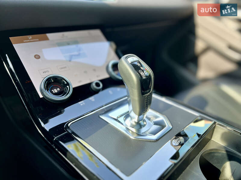 Позашляховик / Кросовер Land Rover Range Rover Evoque 2022 в Києві