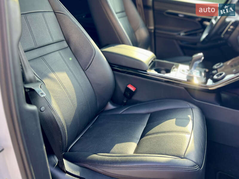 Позашляховик / Кросовер Land Rover Range Rover Evoque 2022 в Києві