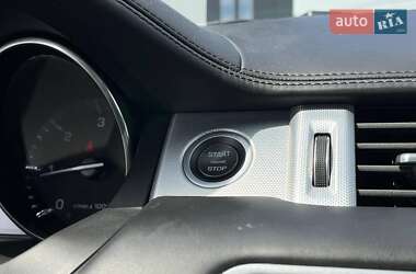 Внедорожник / Кроссовер Land Rover Range Rover Evoque 2014 в 