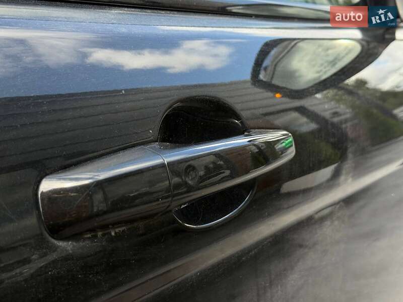 Позашляховик / Кросовер Land Rover Range Rover Evoque 2014 в Рівному