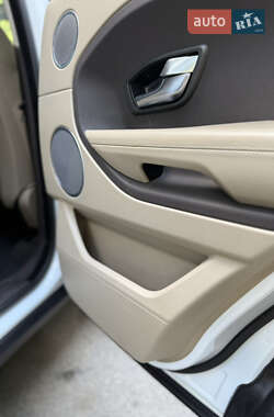 Внедорожник / Кроссовер Land Rover Range Rover Evoque 2013 в 